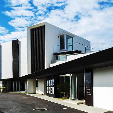 Transit Overnight Hotel Yomitan Exterior foto
